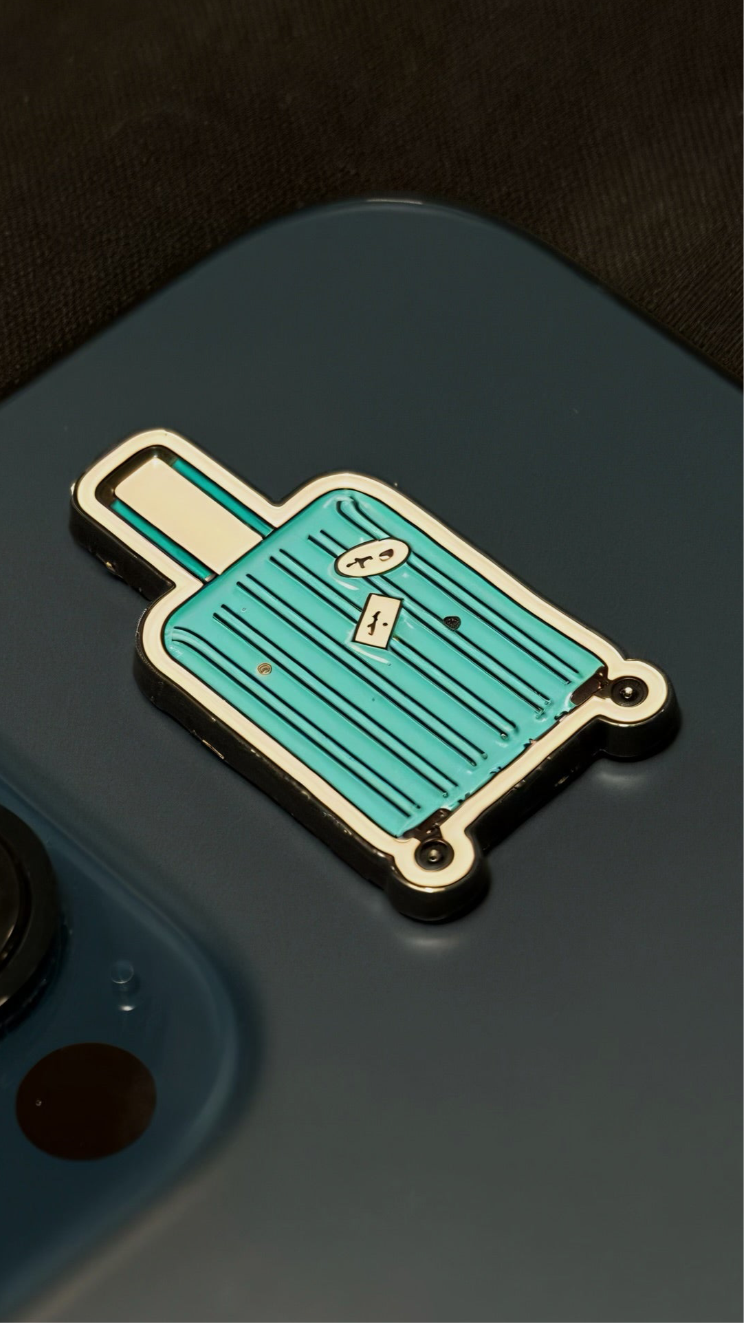 Suitcase 🧳 ￼