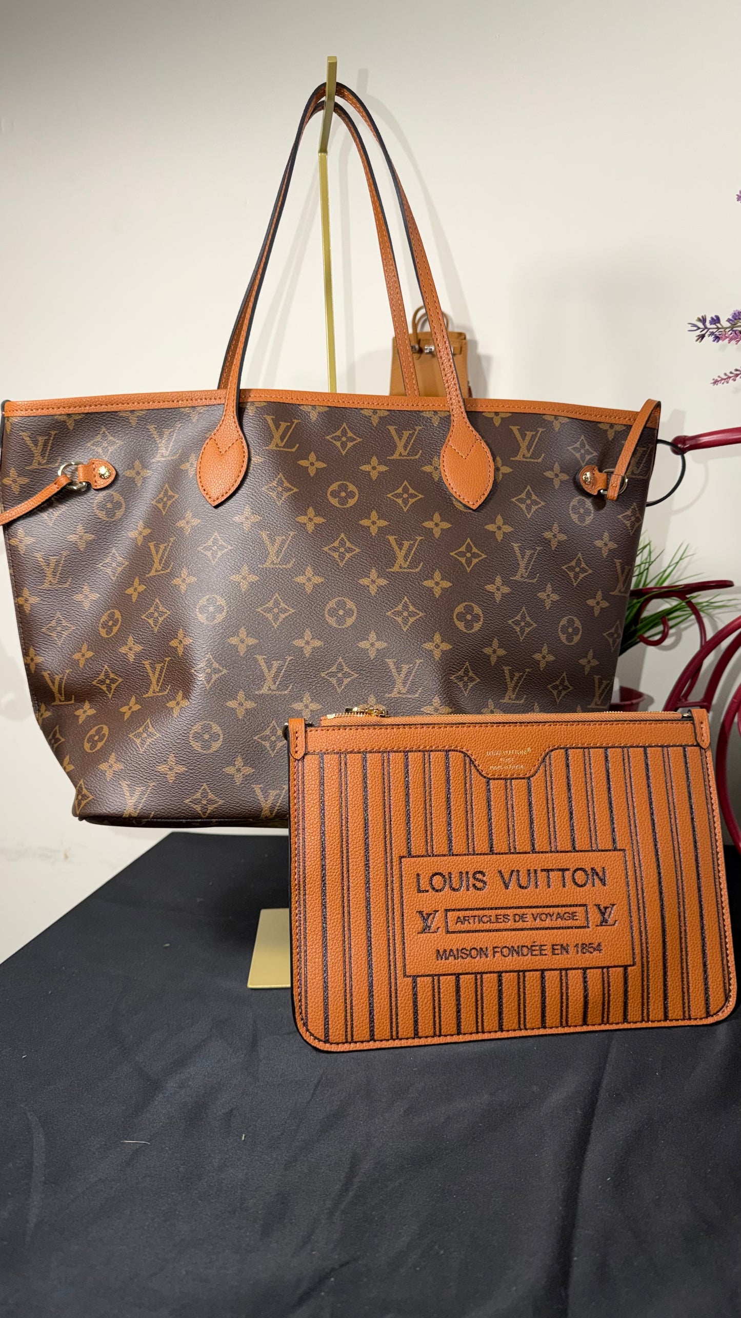 Women’s shoulder bag